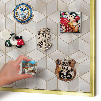 Magnetisch bord voor reismagneten met gouden lijst Kubieke achtergrond