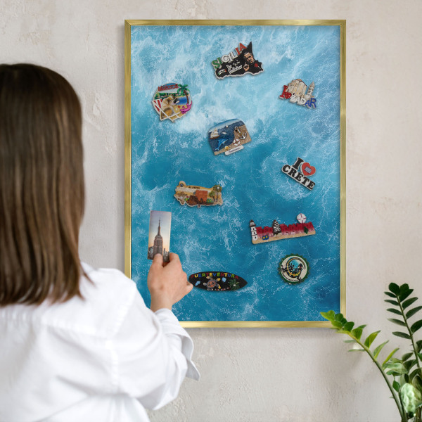 Metalen magneetbord met lijst in het goud Oceaangolven