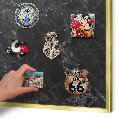 Metalen magneetbord met lijst in het goud Marmeren elegantie