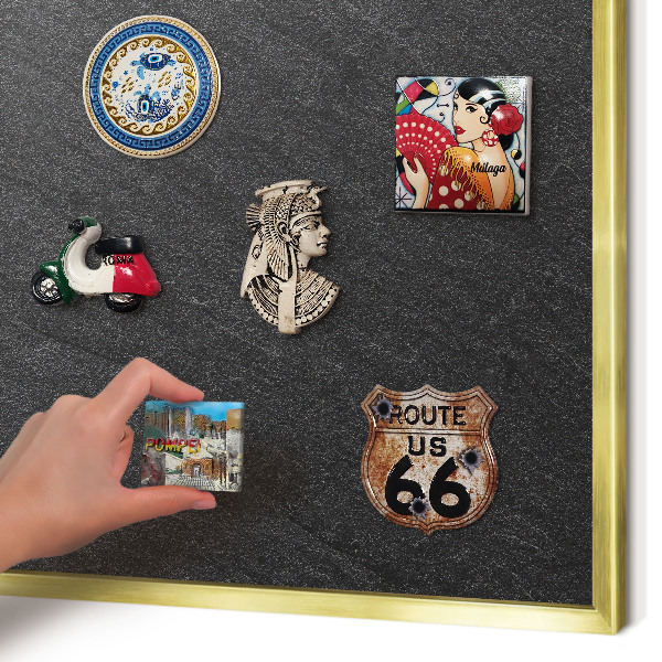 Metalen magneetbord met lijst in het goud Zwarte textuur