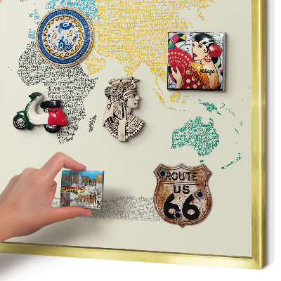 Metalen magneetbord met lijst in het goud Wereldkaart