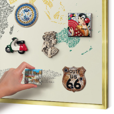 Metalen magneetbord met lijst in het goud Wereldkaart