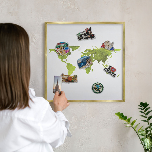 Metalen magneetbord met lijst in het goud Groene kaart