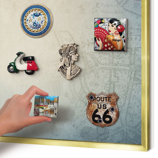 Metalen magneetbord met lijst in het goud Oude kaart