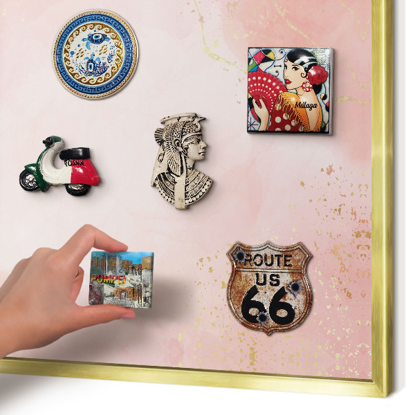 Magnetisch bord voor reismagneten met gouden lijst Subtiele elegantie