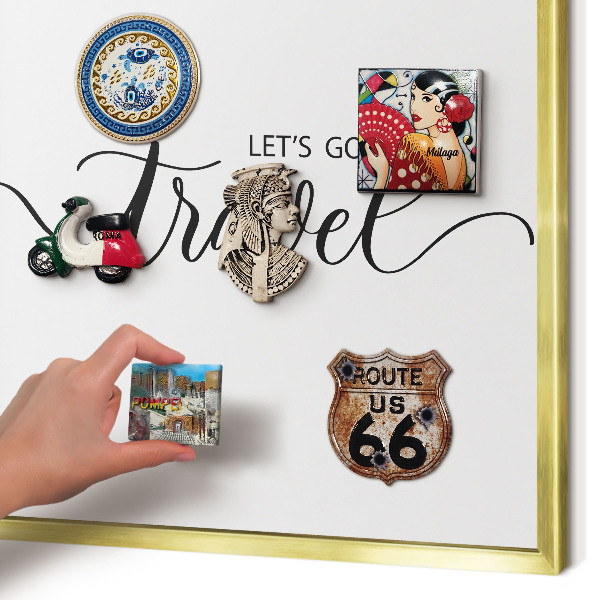 Metalen magneetbord met lijst in het goud Laten we samen op reis gaan