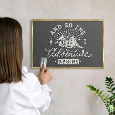 Metalen magneetbord met lijst in het goud Berginscriptie