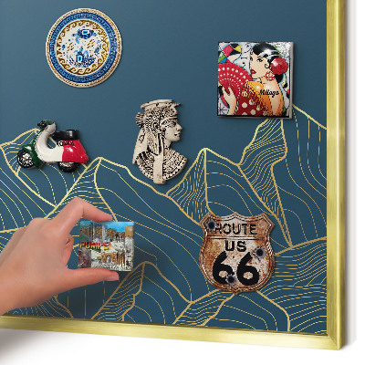 Metalen magneetbord met lijst in het goud Bergminimalisme