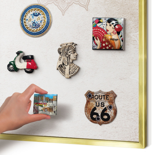 Metalen magneetbord met lijst in het goud Etnische patronen