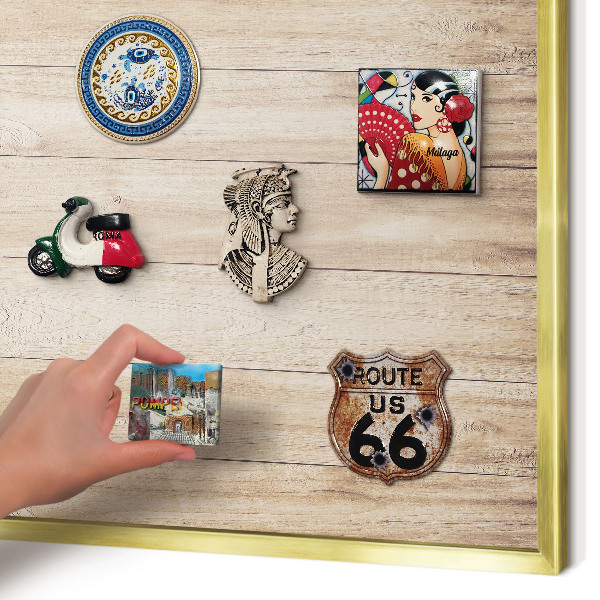 Metalen magneetbord met lijst in het goud Houten planken