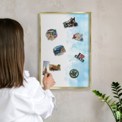 Metalen magneetbord met lijst in het goud Rustgevend landschap