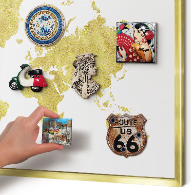 Metalen magneetbord met lijst in het goud Wereldkaart