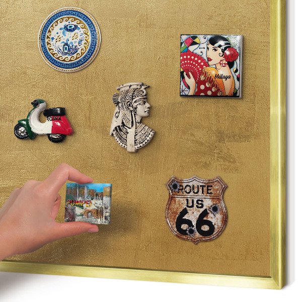Metalen magneetbord met lijst in het goud Gele textuur