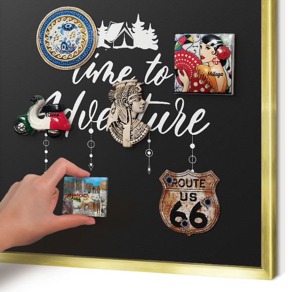 Metalen magneetbord met lijst in het goud Avontuur wacht.