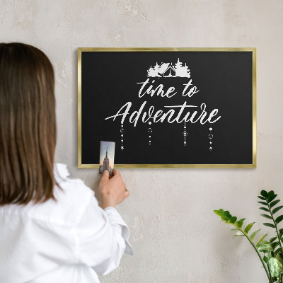 Metalen magneetbord met lijst in het goud Avontuur wacht.