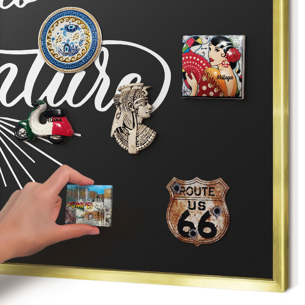 Metalen magneetbord met lijst in het goud Avontuurlijke tijd