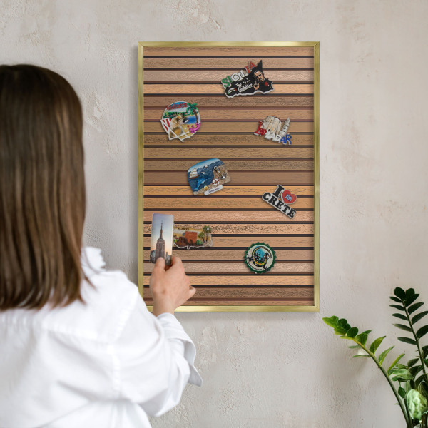 Metalen magneetbord met lijst in het goud Warme riemen