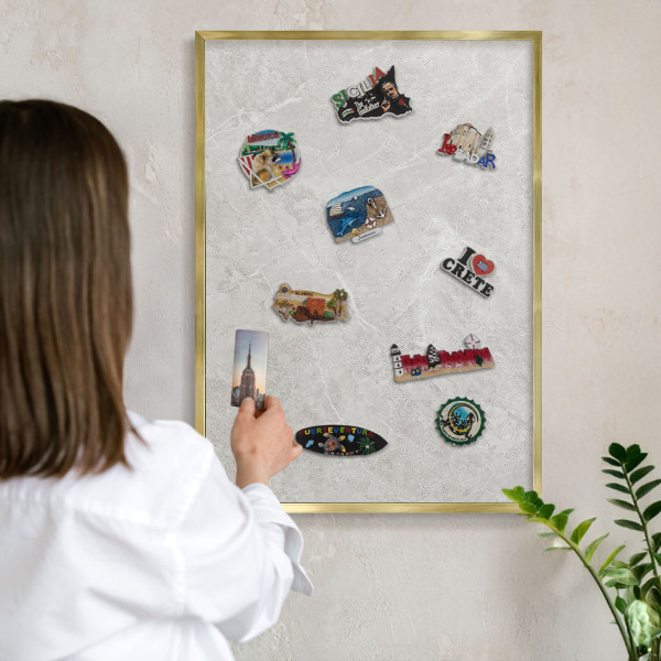 Metalen magneetbord met lijst in het goud Grijs marmer