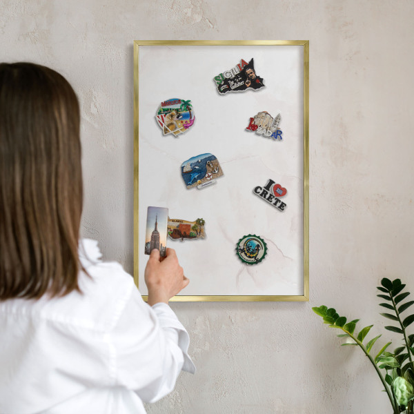 Magnetisch bord voor reismagneten met gouden lijst Marmeren elegantie
