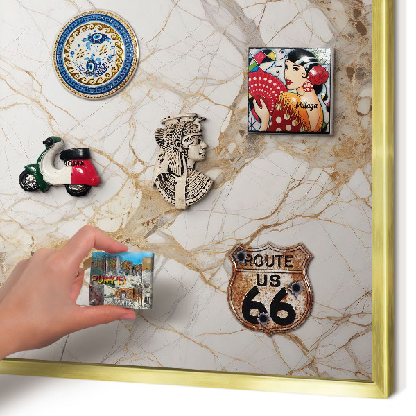 Metalen magneetbord met lijst in het goud Marmeren elegantie