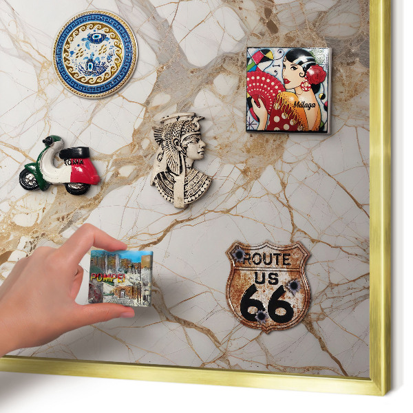 Metalen magneetbord met lijst in het goud Marmeren elegantie