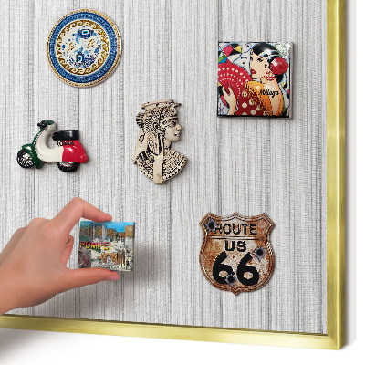 Metalen magneetbord met lijst in het goud Minimalistische strepen