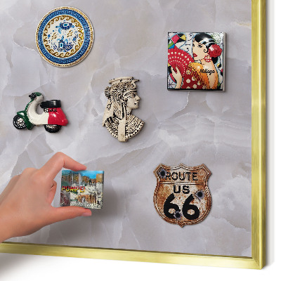 Metalen magneetbord met lijst in het goud Grijze elegantie