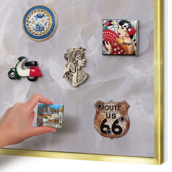 Metalen magneetbord met lijst in het goud Grijze elegantie