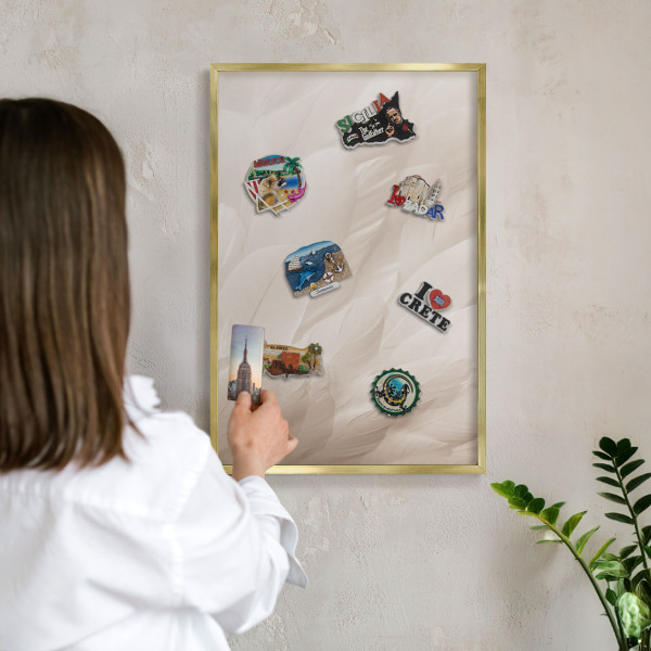 Magnetisch bord voor reismagneten met gouden lijst Crèmekleurige veren
