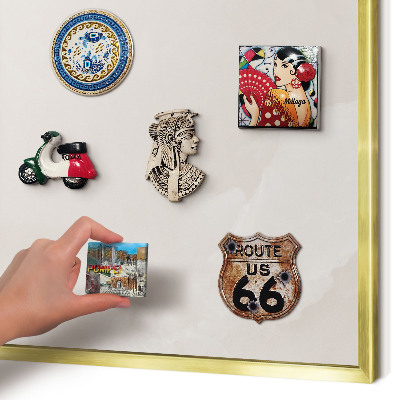 Metalen magneetbord met lijst in het goud Romige textuur