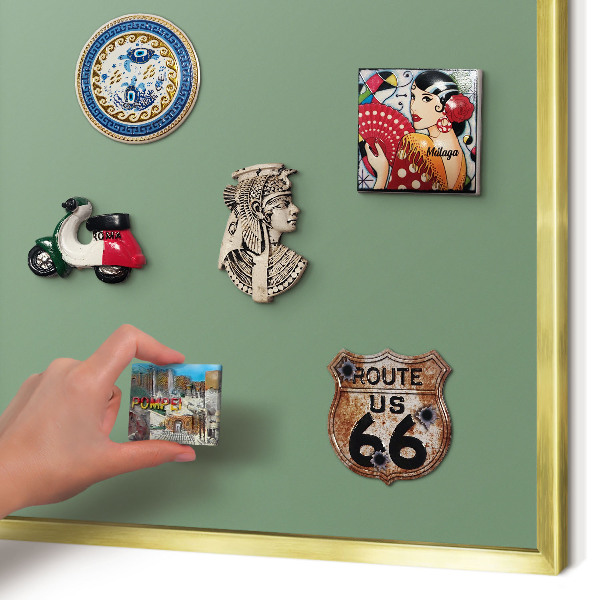 Metalen magneetbord met lijst in het goud Gedempt groen