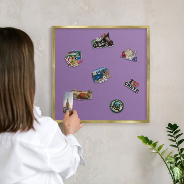 Metalen magneetbord met lijst in het goud Violet