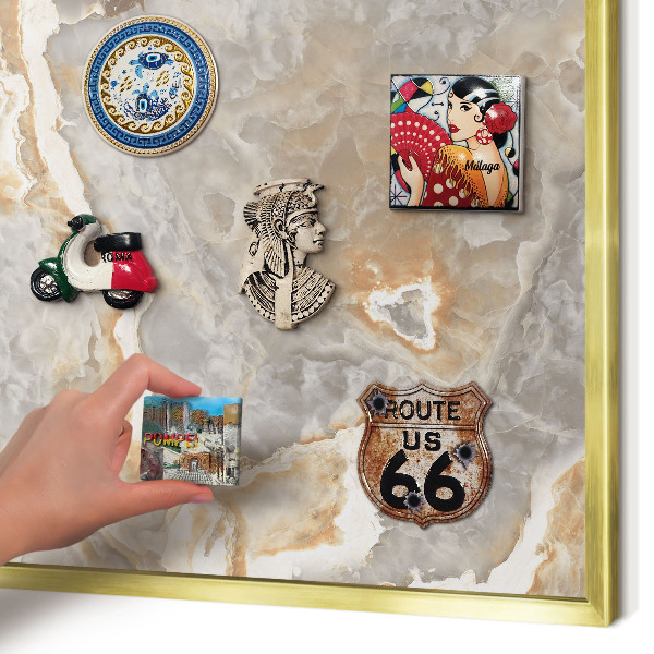 Metalen magneetbord met lijst in het goud Marmeren elegantie