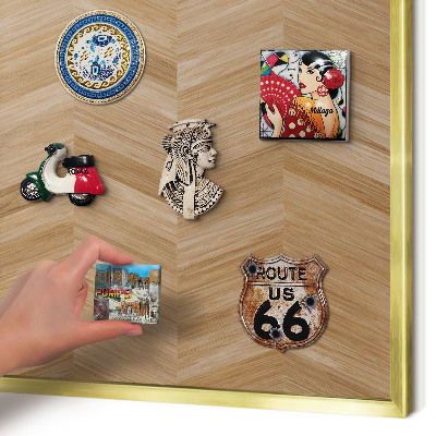 Metalen magneetbord met lijst in het goud Houten visgraatmotief