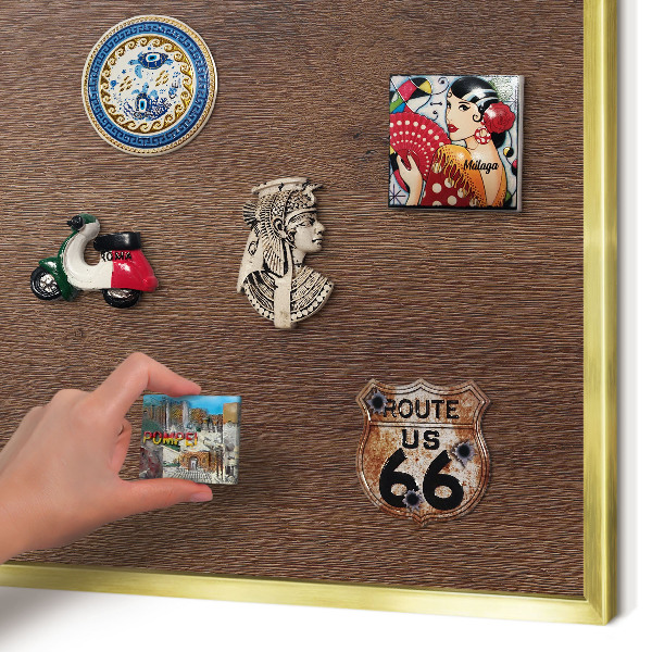 Metalen magneetbord met lijst in het goud Bruin hout