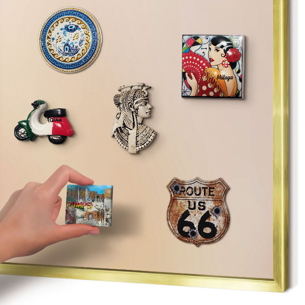Metalen magneetbord met lijst in het goud Zachtbeige