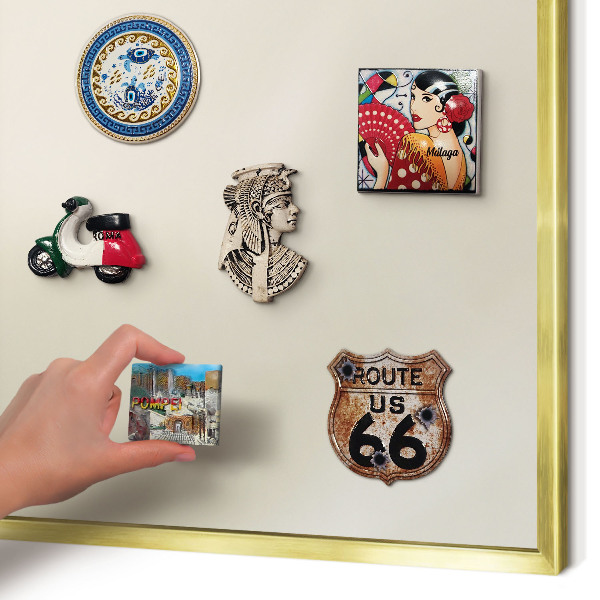 Magnetisch bord voor reismagneten met gouden lijst Misttoon