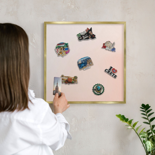 Metalen magneetbord met lijst in het goud Pastel Charm