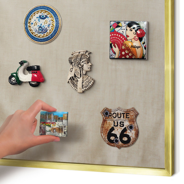 Metalen magneetbord met lijst in het goud Beige rustig