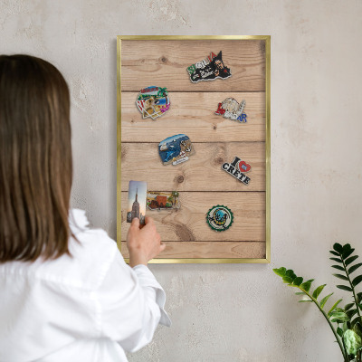 Magnetisch bord voor reismagneten met gouden lijst Houtstructuur