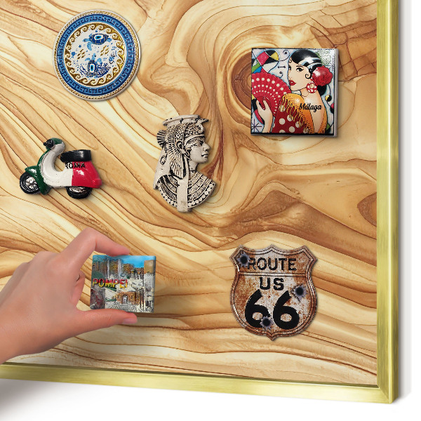 Metalen magneetbord met lijst in het goud Houtstructuur