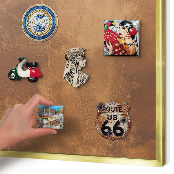 Metalen magneetbord met lijst in het goud Bruine textuur