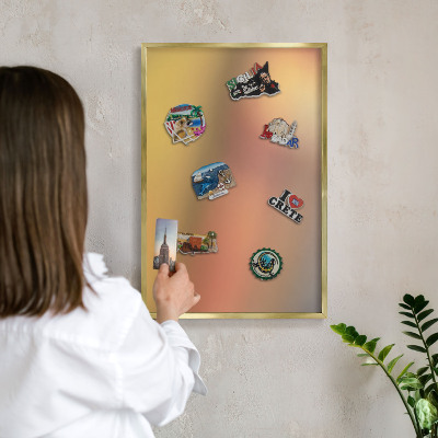 Magnetisch bord voor reismagneten met gouden lijst Kleurrijke gloed