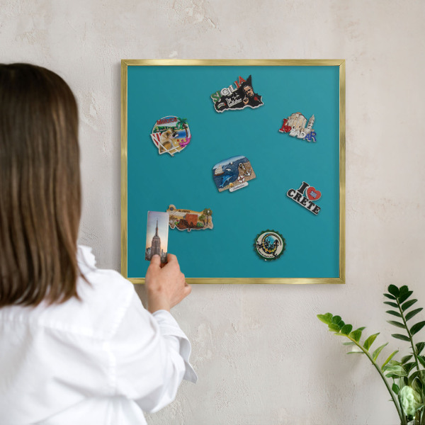 Metalen magneetbord met lijst in het goud Koel turkoois