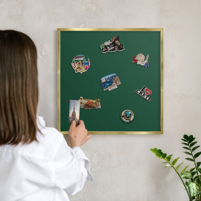 Magnetisch bord voor reismagneten met gouden lijst Flesgroen
