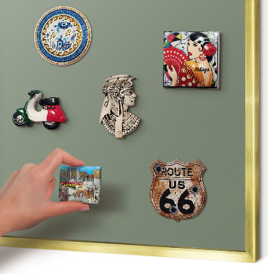 Metalen magneetbord met lijst in het goud Donkere salie