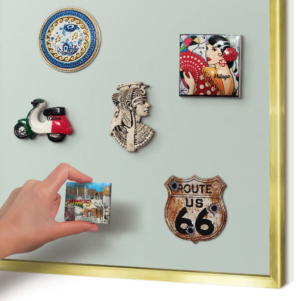 Metalen magneetbord met lijst in het goud Lichte munt