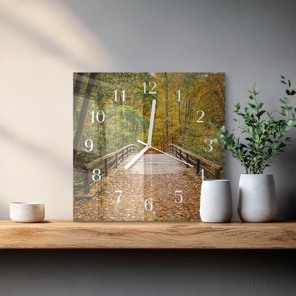 Vierkante glazen klok Bosbrug