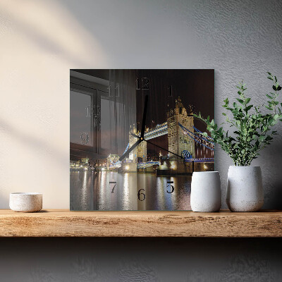 Vierkante glazen wandklok Londense brug