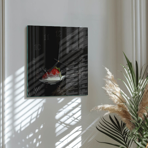 Vierkante glazen wandklok Aardbei